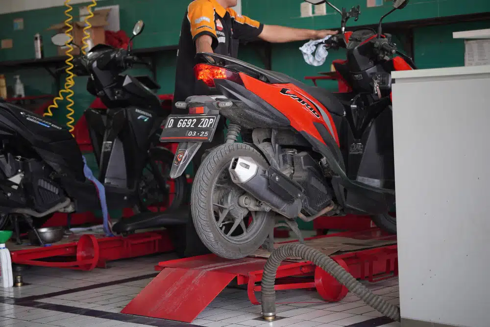9 Rekomendasi Bengkel Motor Terbaik di Bandung,Terpercaya dan Terjangkau